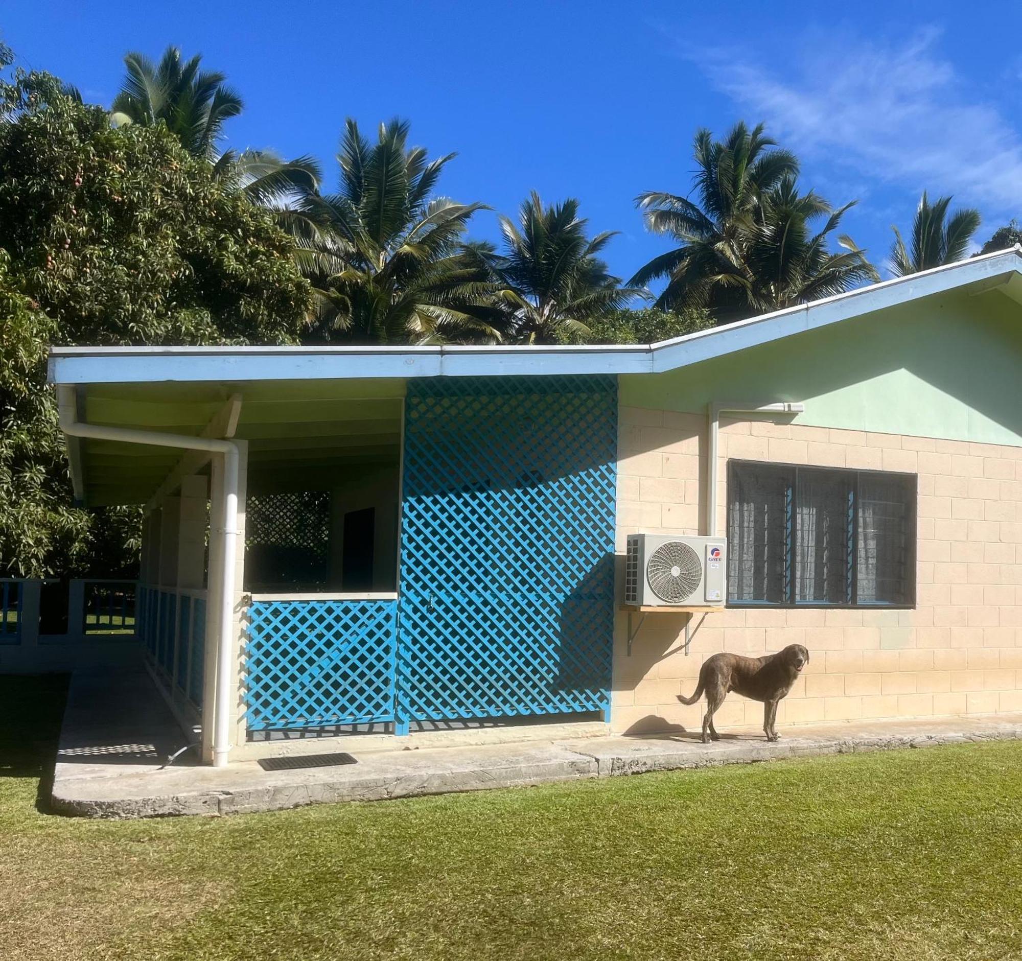 Sharnytas Guesthouse Air Conditioned Avarua Buitenkant foto